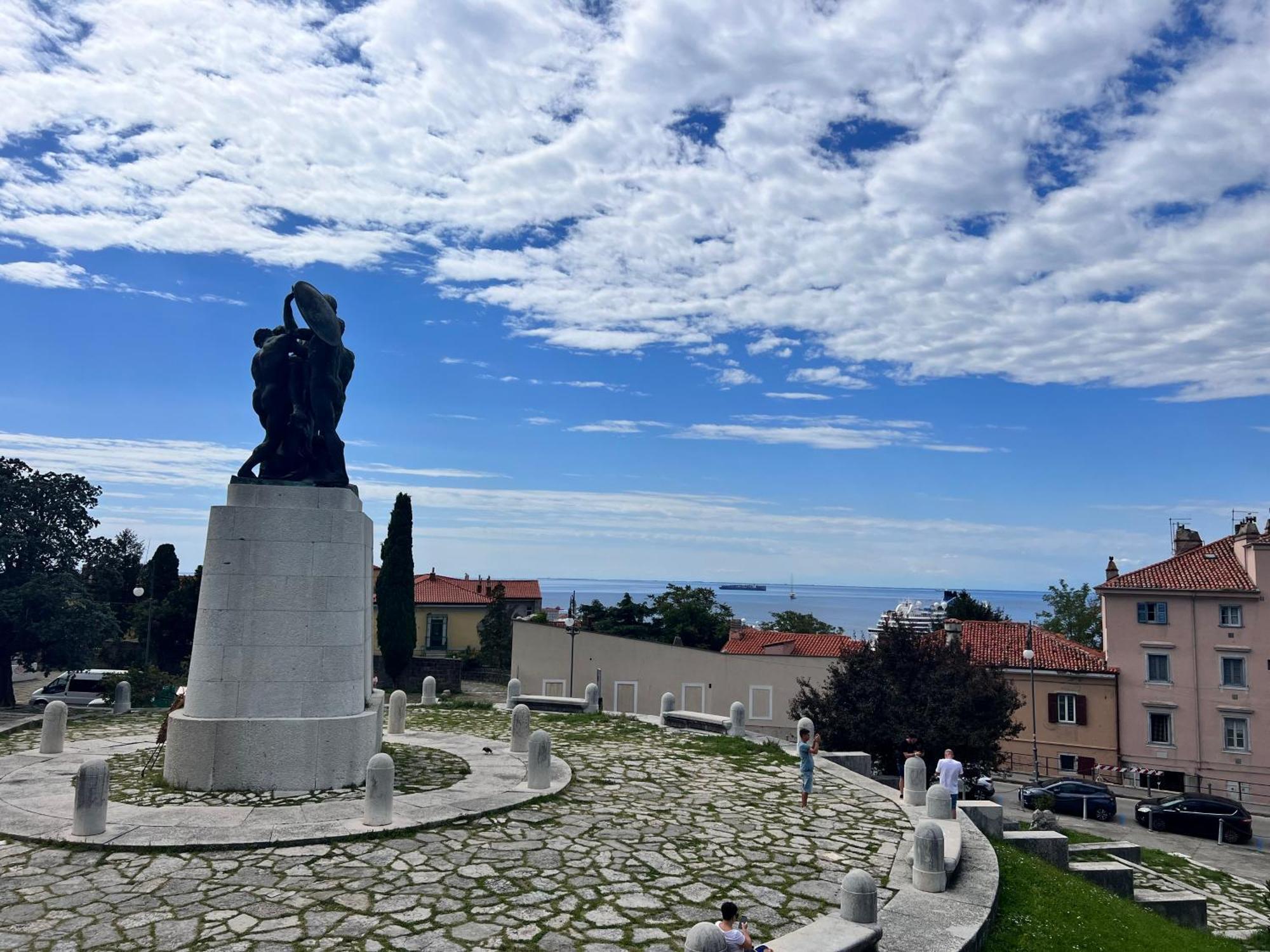 Appartamento Al Castello Триест Экстерьер фото